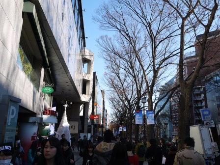 1389530097-497700407 Omotesando-表參道 超美的建築摩登的商店還有小巷裡特色的小店