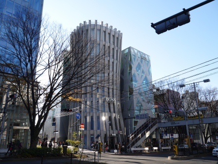 1389530103-4191963656 Omotesando-表參道 超美的建築摩登的商店還有小巷裡特色的小店