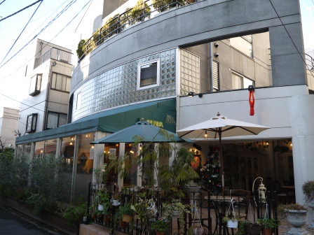 1389530115-1311497020 Omotesando-表參道 超美的建築摩登的商店還有小巷裡特色的小店