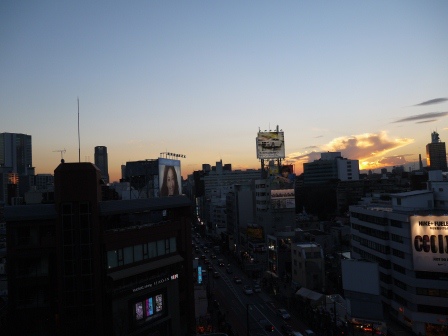 1389530135-173888321 Omotesando-表參道 超美的建築摩登的商店還有小巷裡特色的小店