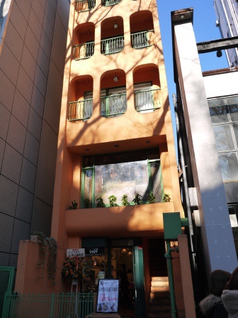 1389530686-769679164 Omotesando-表參道 超美的建築摩登的商店還有小巷裡特色的小店