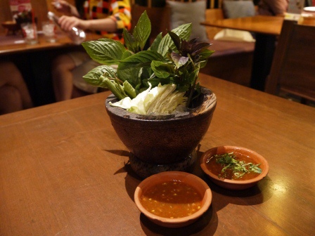 1391613539-4160620567 Bangkok-Kum Poon泰國東北料理好吃又便宜(曼谷Central World)