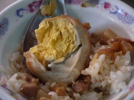 1395848523-343569694 新竹-原味燉品屋料好實在 魯肉飯果真是不按牌理出牌的隱藏版美食