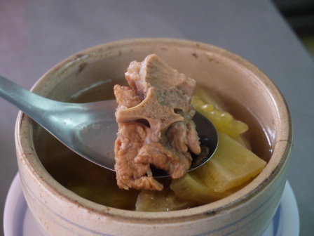 1395848525-2145934296 新竹-原味燉品屋料好實在 魯肉飯果真是不按牌理出牌的隱藏版美食