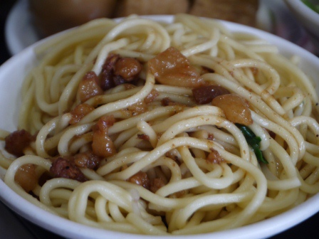 1397569540-324379750 豐原-康康豬 人氣超高豐原人的早餐名店 傳統炒麵&豬血湯