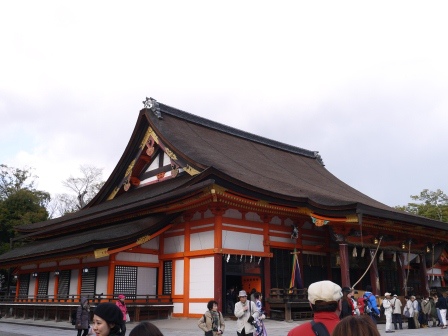 1397654745-33996645 Kyoto-八坂神社&円山公園 有點亂的櫻花園區