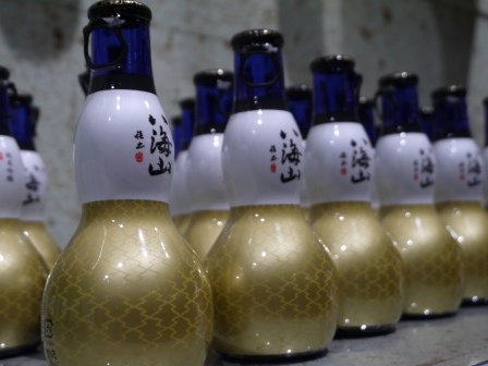 1398563520-4280807429 Nihonbashi-八海山 千年こうじや 這是新式的居酒屋嗎?輕鬆舒服地喝一杯吧!