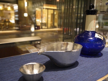 1398563527-3146172790 Nihonbashi-八海山 千年こうじや 這是新式的居酒屋嗎?輕鬆舒服地喝一杯吧!