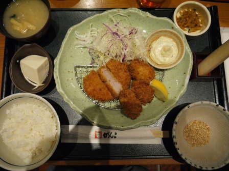 1399631415-1760238353 Osaka-頑固 とんかつ. がんこ頑固 原來頑固也有好吃的豬排飯　