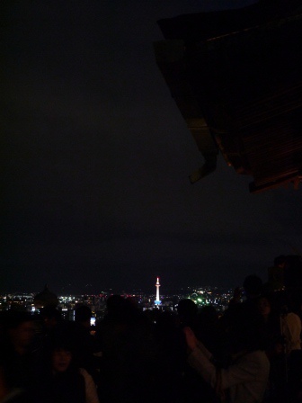 1399787392-3653207378 Kyoto-清水寺賞夜櫻 另種櫻花美