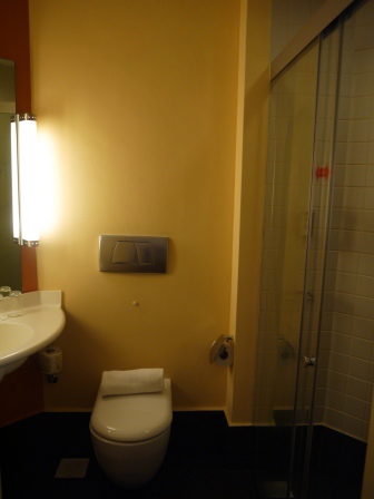 1400236555-885890669 Singapore-ibis Hotel Singapore Bencoolen連鎖平價 交通方便環境整潔