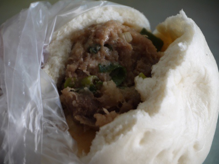 1401423912-452862292 礁溪-鬍鬚包子饅頭店 好吃好吃當地人的早餐店