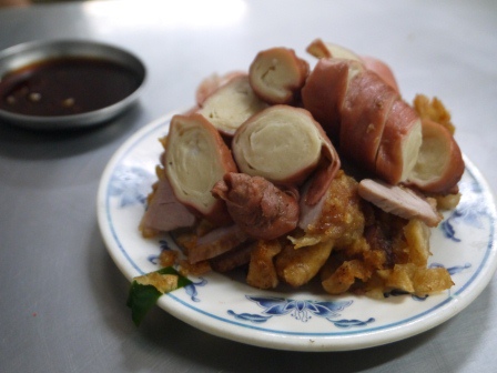 1402131705-3995039935 六甲-六甲肉圓 這應該是六甲唯一的名店吧?