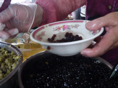 1402387543-646599958 嘉義-正老牌北興榕樹下綜合冰&黃家涼麵
