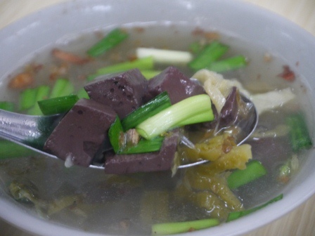 1402691390-3301445088 嘉義-噴水雞肉飯 幾代相傳的雞肉飯名店
