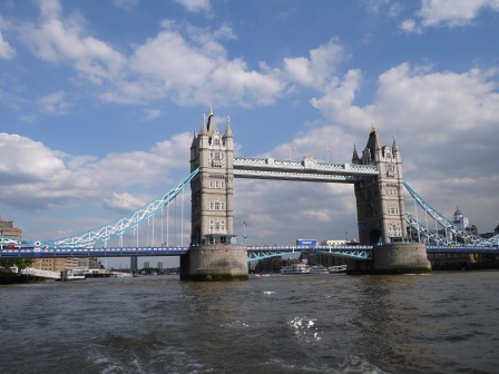 1403324556-4015128274 London-Thames River Bust泰晤士河巴士 換個角度看倫敦