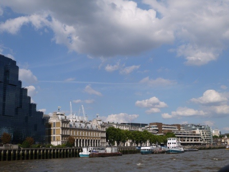 1403324563-3079443365 London-Thames River Bust泰晤士河巴士 換個角度看倫敦
