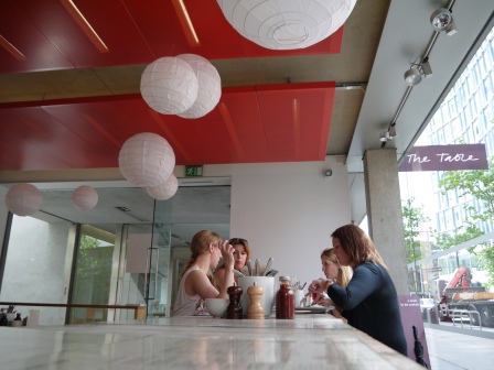 1403418304-3006191135 London-The Table Cafe好好吃的班迪尼克蛋 果真是名店