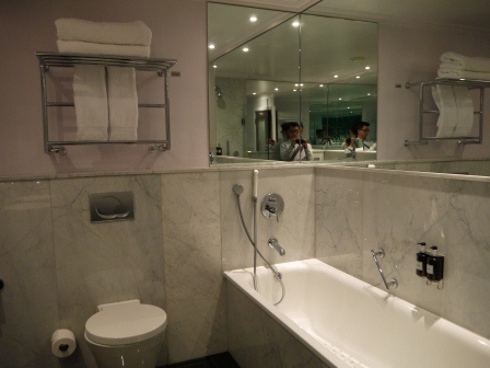 1403616942-1827766277 London-The May Fair Hotel交通超便利的好飯店