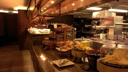 1403616947-3743854373 London-The May Fair Hotel交通超便利的好飯店