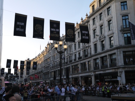 1403793740-3493855609 London-皮卡迪里圓環&高級購物區攝政街與意外的超跑PA