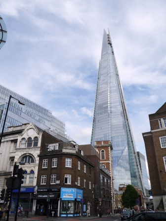 1403926081-1852761421 London-傳統與現代的衝擊 Borough Market vs. The Shard碎片塔