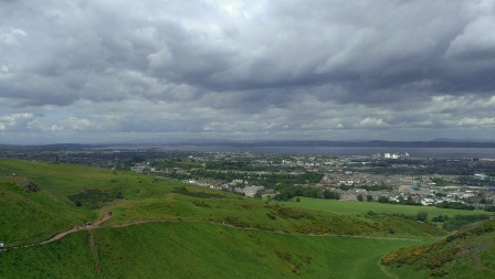 1404045698-1384121698 Edinburgh-Arthur's Seat俯瞰愛丁堡全貌的好位置