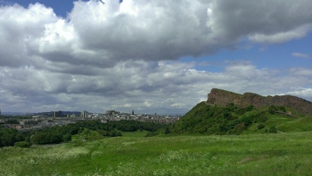 1404045713-1466589619 Edinburgh-Arthur's Seat俯瞰愛丁堡全貌的好位置
