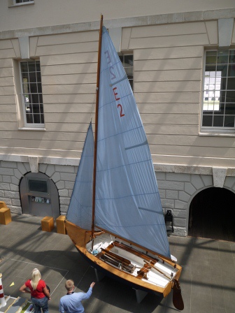 1404224999-742596471 London-格林威治海事博物館 一本歷史書