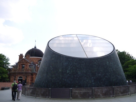 1405092679-1066673186 London-格林威治皇家天文台 子午線一線之隔分出東西兩半球