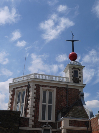 1405092934-794980851 London-格林威治皇家天文台 子午線一線之隔分出東西兩半球