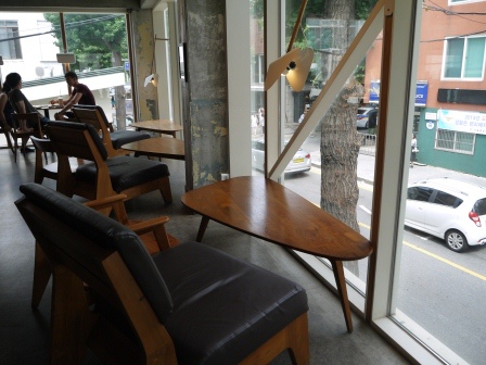 1405610726-2863893123 Seoul-Cafe Kona Queens三清洞設計咖啡廳