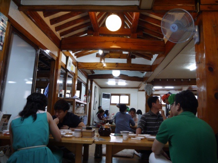 1406888586-3138584311 Seoul-土俗村蔘雞湯 大熱天也要補一下 首爾必吃