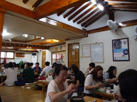 1406888587-1838832260 Seoul-土俗村蔘雞湯 大熱天也要補一下 首爾必吃