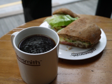 1407030339-3592019864 Seoul-Coffee Smith簡單一杯咖啡貝果三明治也超美味