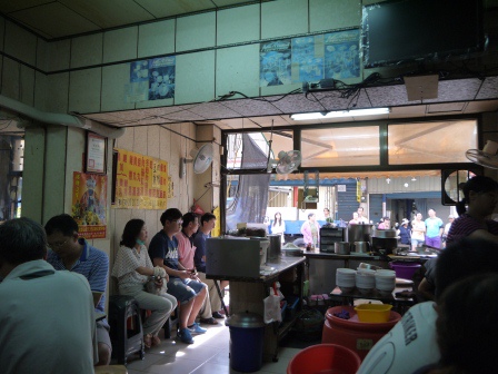 1408254355-1180633225 彰化-夜市爌肉飯 盛夏大排長龍只為朝思暮想的這一碗