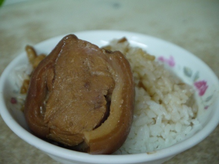 1408254356-4137796643 彰化-夜市爌肉飯 盛夏大排長龍只為朝思暮想的這一碗