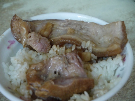 1408254357-2789588056 彰化-夜市爌肉飯 盛夏大排長龍只為朝思暮想的這一碗