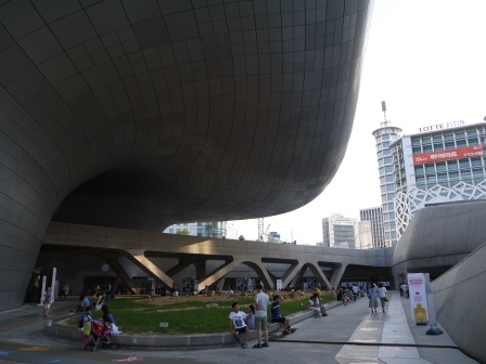 1408461941-3379469459 Seoul-東大門設計廣場 札哈哈蒂設計 來自星星的新地標