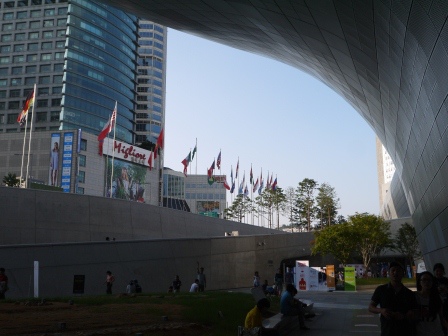 1408461941-3868724564 Seoul-東大門設計廣場 札哈哈蒂設計 來自星星的新地標