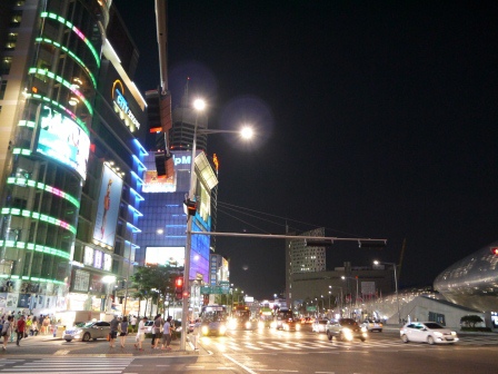 1408461949-869589570 Seoul-東大門設計廣場 札哈哈蒂設計 來自星星的新地標