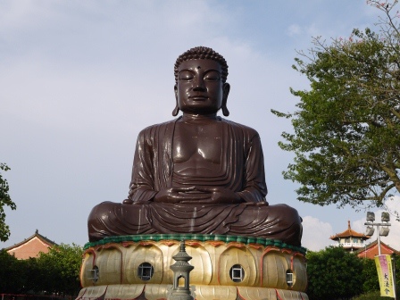 1408777517-2361372757 彰化-小時候對彰化的唯一印象 大佛