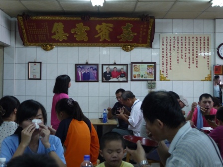 1411904253-277970235 彰化-黑肉麵排骨飯 排骨軟嫩好吃