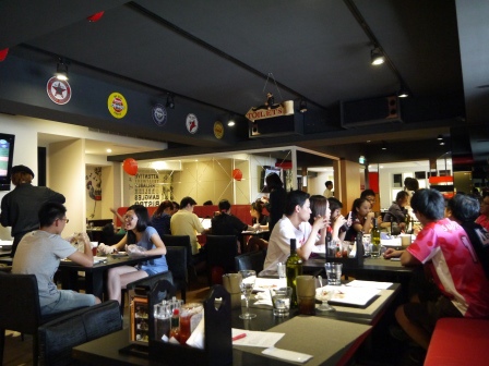 1412004012-1140847547 中壢-班格斯西式餐館 烤雞嫩喔!