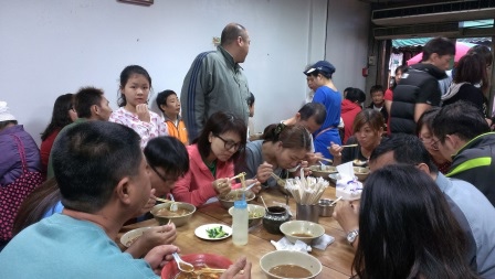 1413019157-3557356354 中壢-忠貞市場無名米干 生意真火