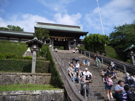 1413103494-3467230987 Nagasaki-諏訪神社 看宮日節準備