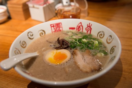 1413520691-3338240590 Fukuoka-一風堂拉麵 還是日本的好吃