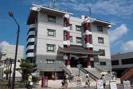 1413708471-158077501 Nagasaki-岩崎本舖角煮 原來是刈包啊!!!真好吃