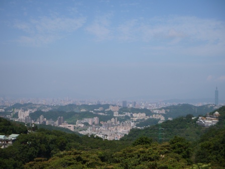 1414684153-1094488462 文山-貓空閒 景色宜人的路邊咖啡車