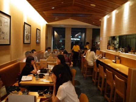 1415107131-138396583 Fukuoka-かしわ屋源次郎 親子丼還不錯喔